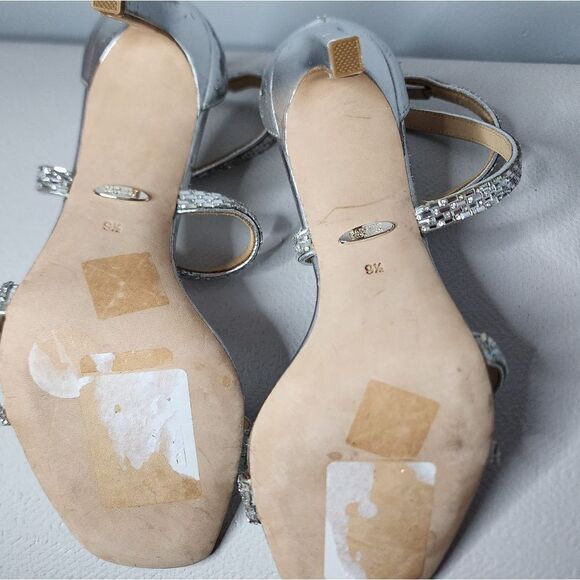 Badgley Mischka ZULEMA Silver Leather Heels Women Size 9.5 Two Tone Distressed - Picture 2 of 7